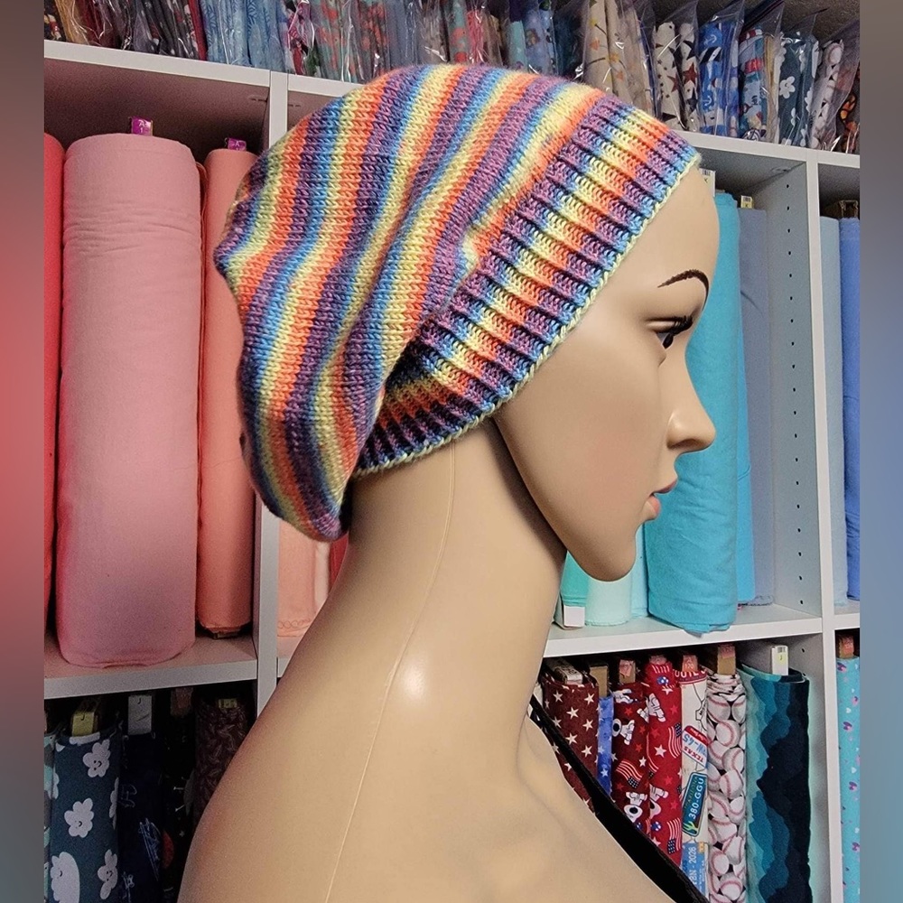 ▪️ Slouchy beanie hat